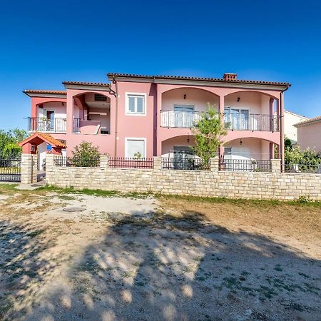 Apartman Vera Pula Exterior foto